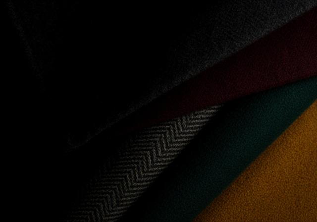 Dettaglio di tessuti in lana e cashmere